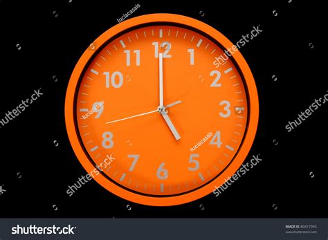 clock 5pm|5pm clock image.